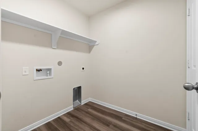 $297,499 | 199 Racetrack Lane, Montgomery, TX 77356