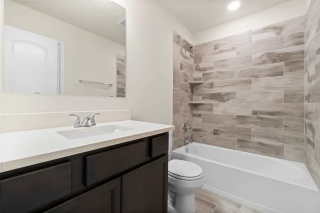 $297,499 | 199 Racetrack Lane, Montgomery, TX 77356