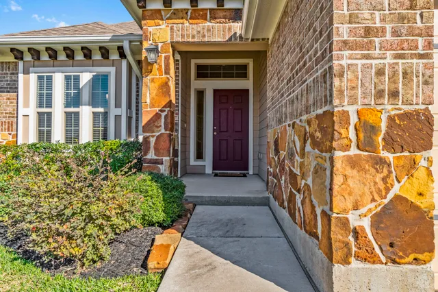 $297,499 | 199 Racetrack Lane, Montgomery, TX 77356