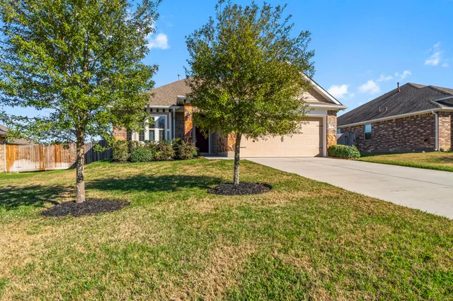 $297,499 | 199 Racetrack Lane, Montgomery, TX 77356