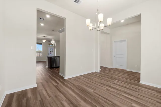 $297,499 | 199 Racetrack Lane, Montgomery, TX 77356