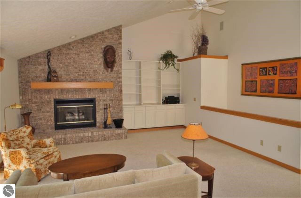 6552 Mission Ridge Traverse City, MI 49686 - Photo 3 of 25 1749881-2.JPG