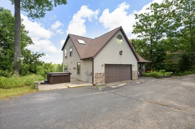 $699,000 | W10212 County Rd C, Wautoma, WI 54982