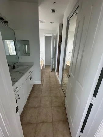 $3,000 | 2502 North Dixie Highway, Unit 49, Lake Worth, FL 33460