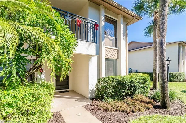 $287,999 | 1220 Commonwealth Circle, Unit M106, Naples, FL 34116