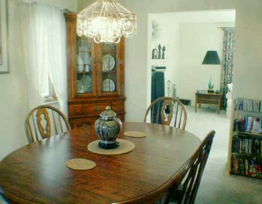 301 Old Farm Road Mt. Lebanon, PA 15228 - Photo 3 of 8 Dining Room.
