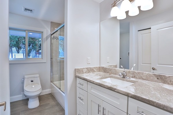 40 Donegal Road Peabody, MA 01960 - Photo 17 of 30 Gallery Image 17