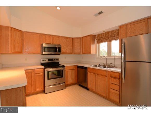 19003 Hope Road, Unit 12H Lewes, DE 19958 - Photo 5 of 12 Gallery Image 5