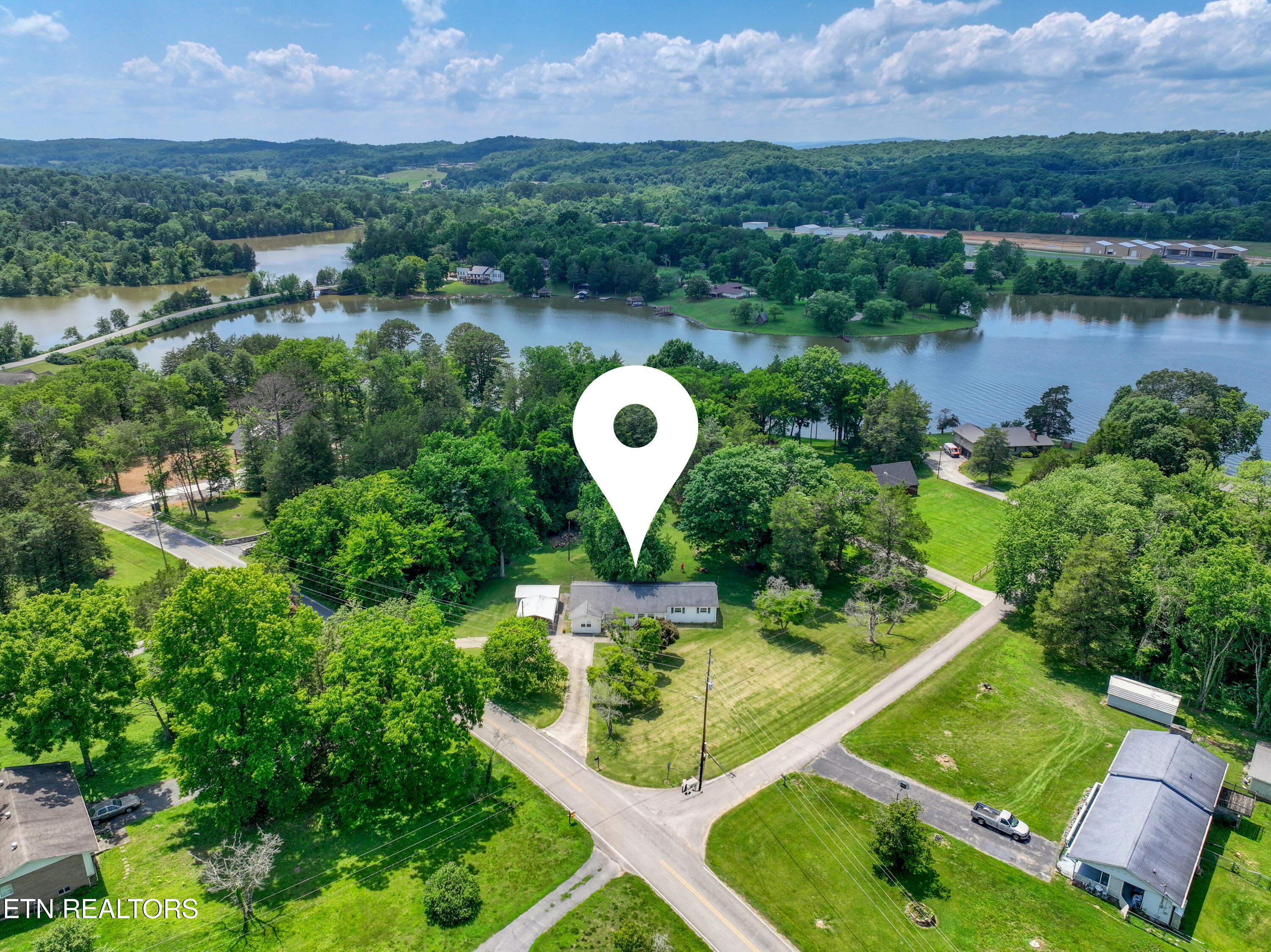 307 Anglers Cove Road Kingston, TN 37763 - Photo 2 of 44 DJI_20260611150958_0053_D_98_Original