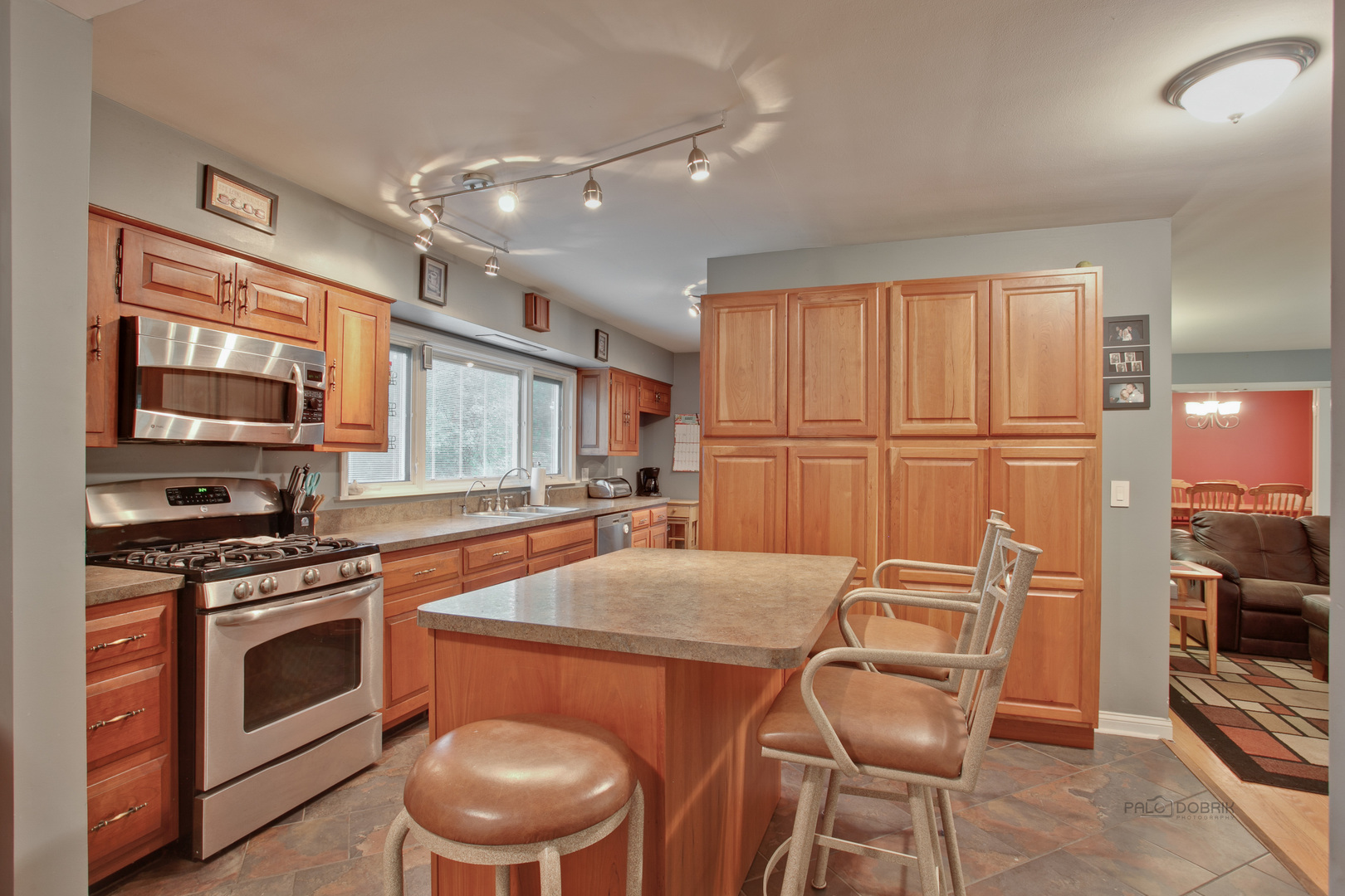 137 Big Oaks Road Trout Valley, IL 60013 - Photo 23 of 33