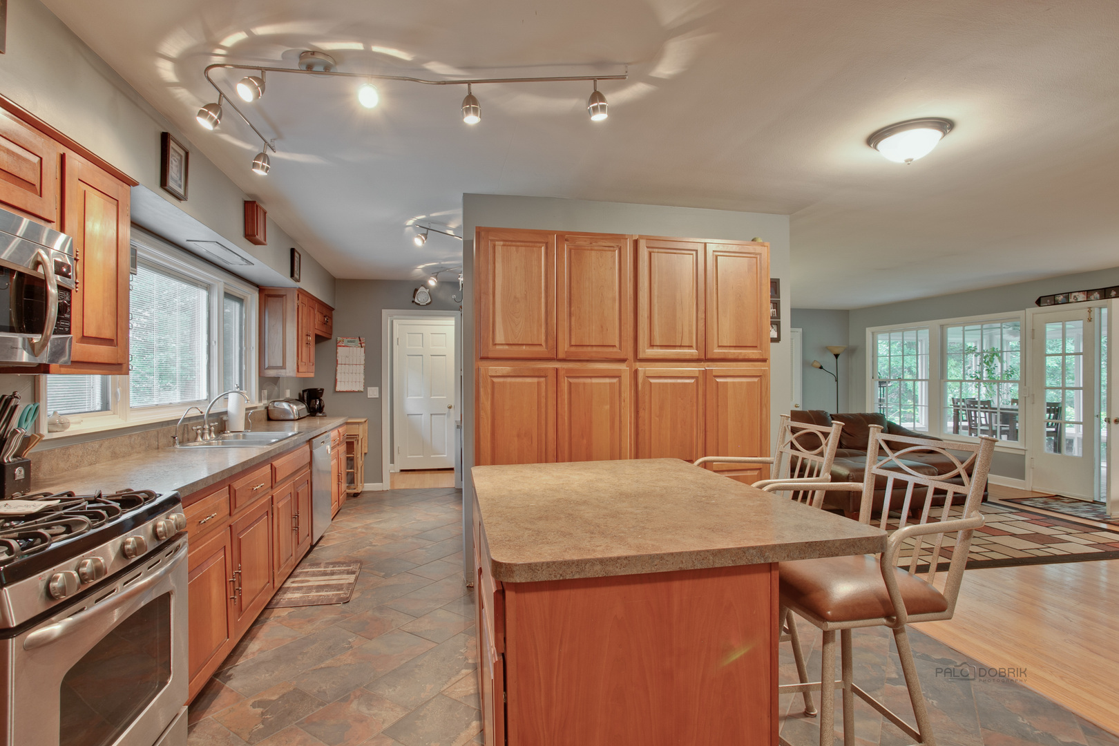 137 Big Oaks Road Trout Valley, IL 60013 - Photo 25 of 33