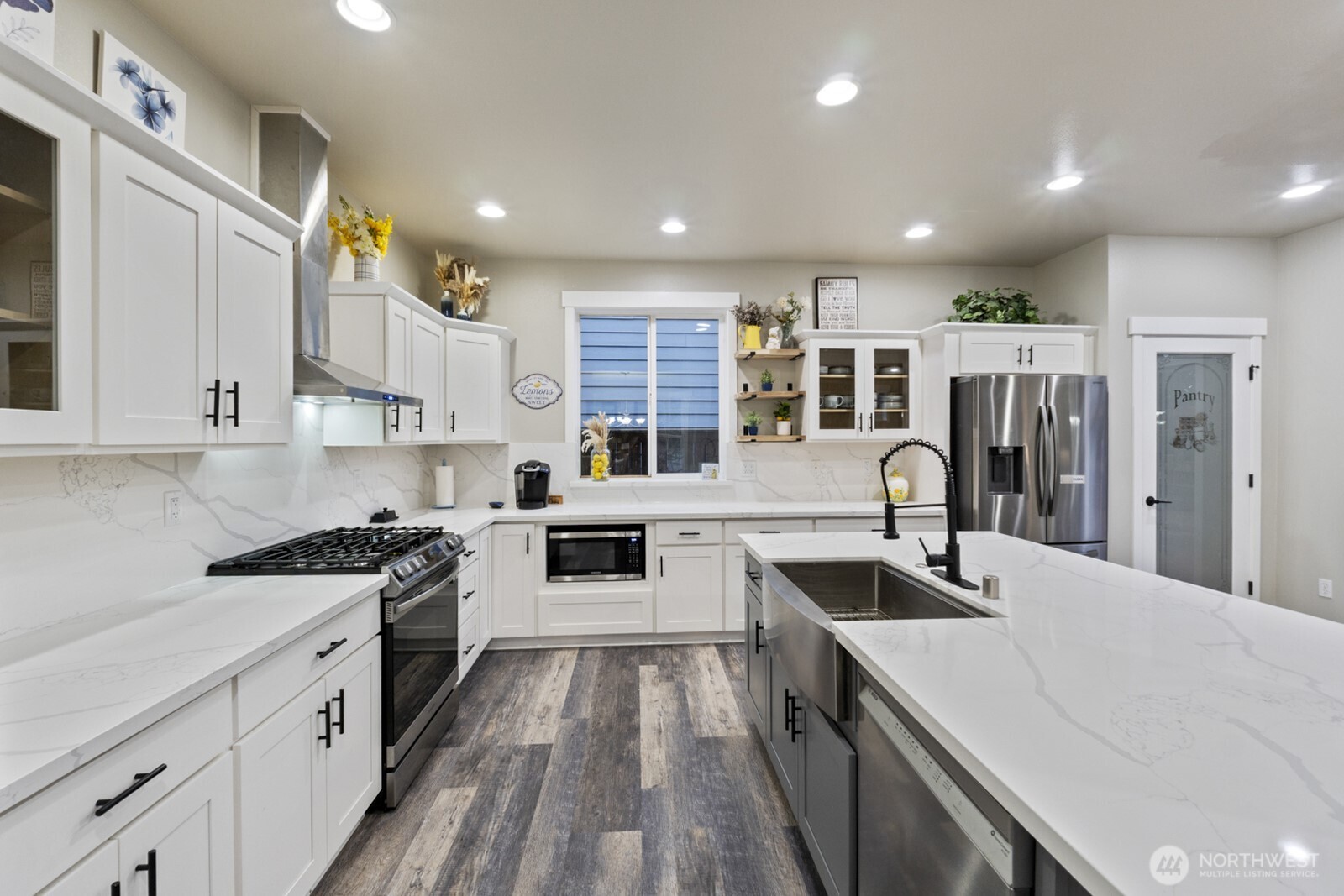 4233 154th Place Southeast Bothell, WA 98012 - Photo 4 of 40 Gallery Image 4