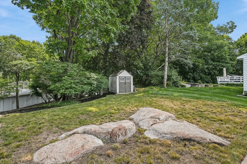 52 Oak Ridge Circle Lynn, MA 01904 - Photo 33 of 42