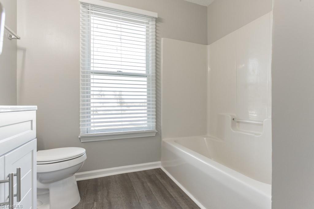 1112 Raleigh Court High Point, NC 27262 - Photo 17 of 23 Gallery Image 17