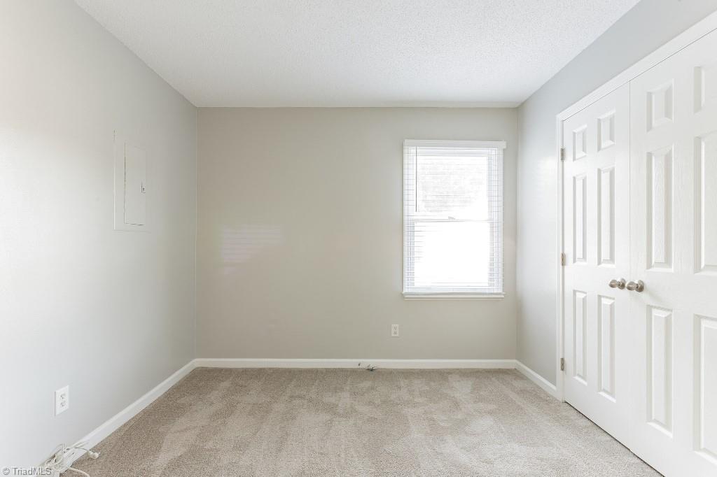 1112 Raleigh Court High Point, NC 27262 - Photo 18 of 23 Gallery Image 18