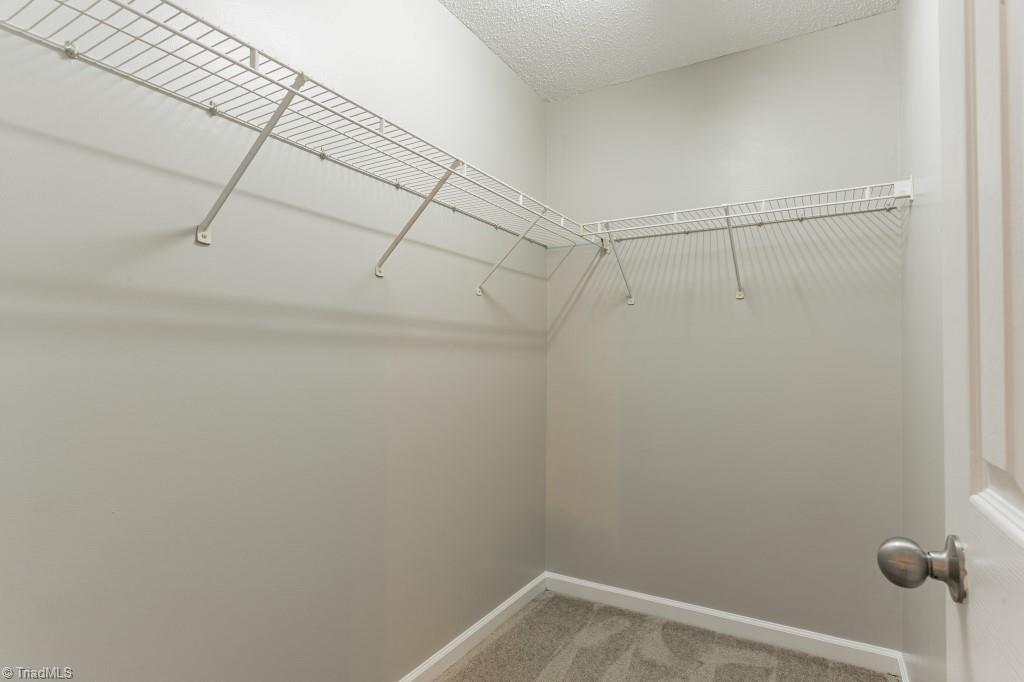 1112 Raleigh Court High Point, NC 27262 - Photo 9 of 23 Gallery Image 9