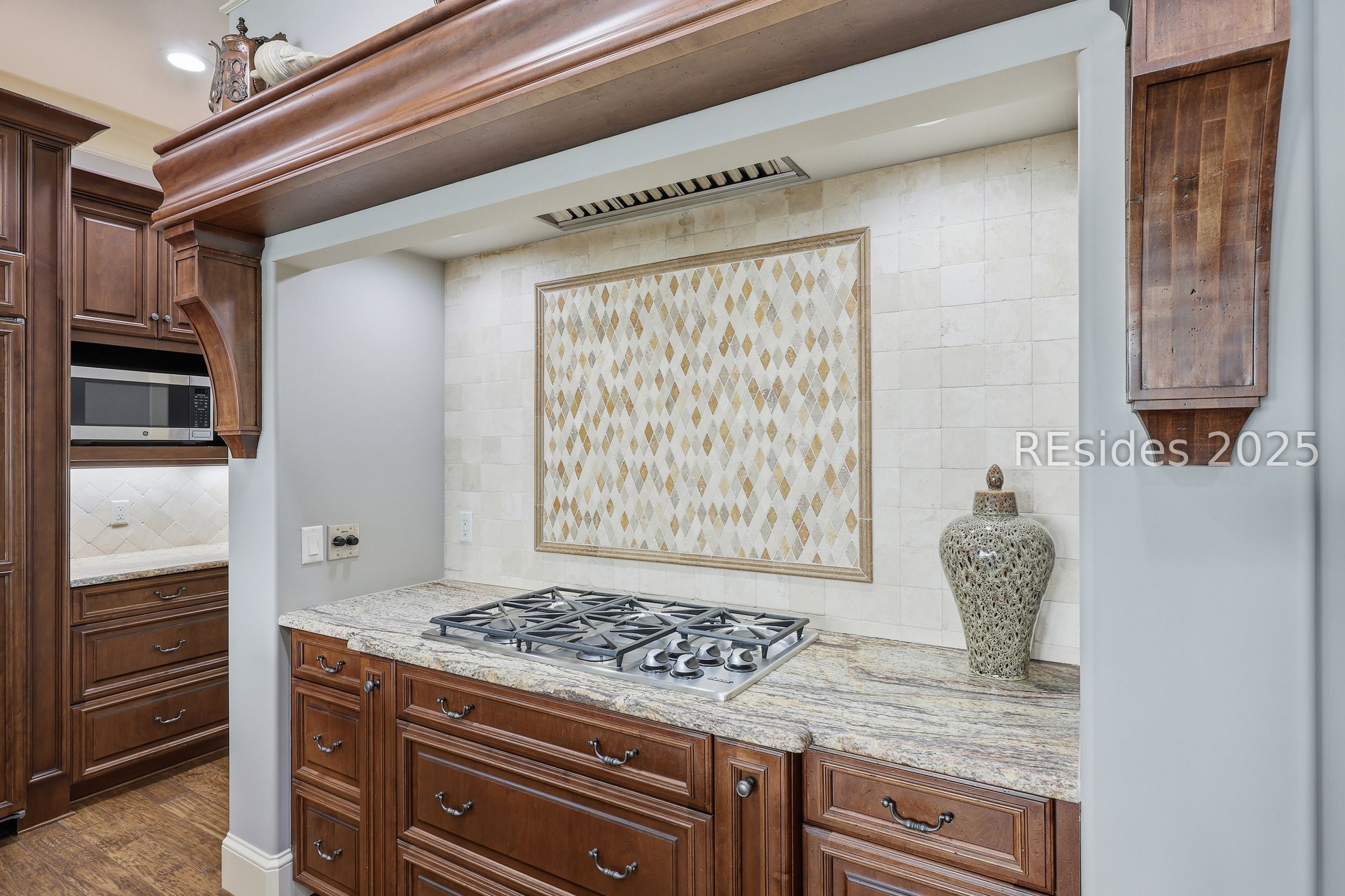16 Planters Row Hilton Head Island, SC 29928 - Photo 31 of 100