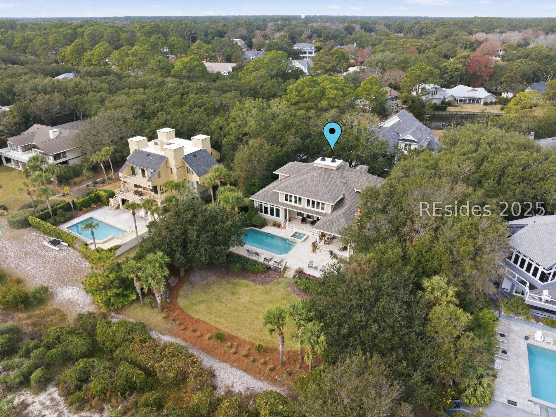 16 Planters Row Hilton Head Island, SC 29928 - Photo 10 of 100