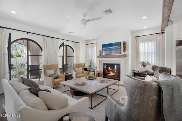 $20,000 | 3507 North 39th Place, Phoenix, AZ 85018