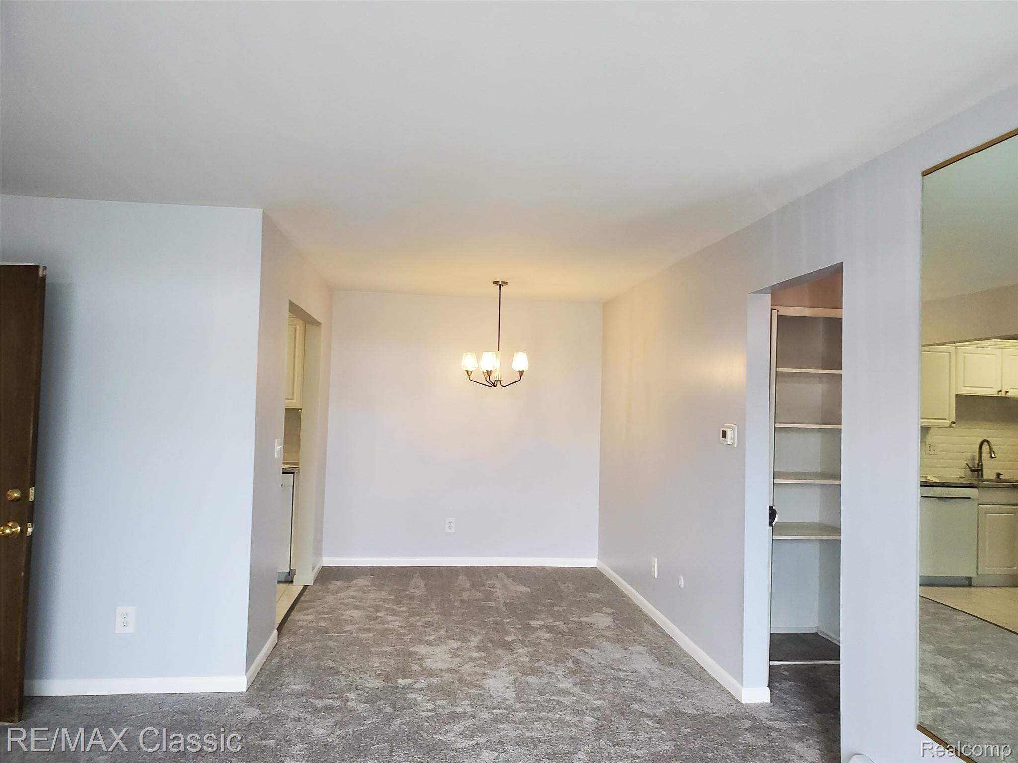 4905 Crooks Road, Unit 67 Royal Oak, MI 48073 - Photo 10 of 21 20210423_152654.jpg