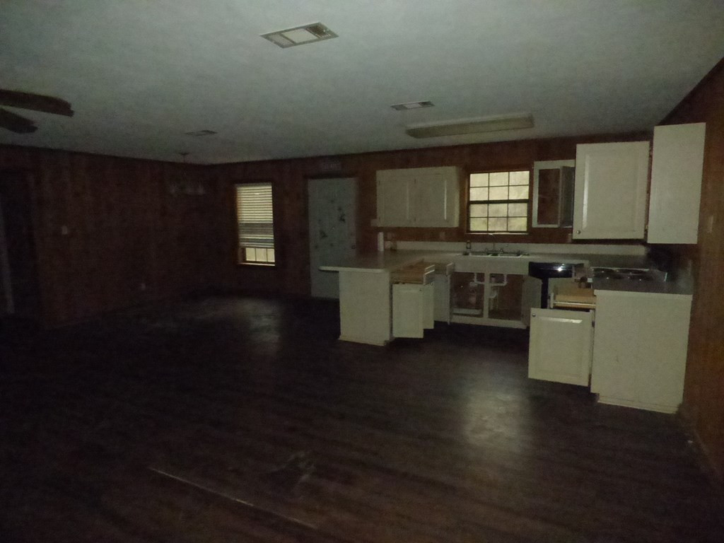 1024 Reggie Martin Drive McComb, MS 39648 - Photo 3 of 6 Photo 3