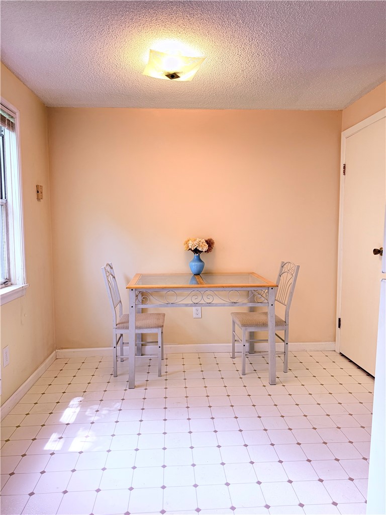 1078 Mt Hope Avenue Rochester, NY 14620 - Photo 7 of 20 Eat-in kitchen