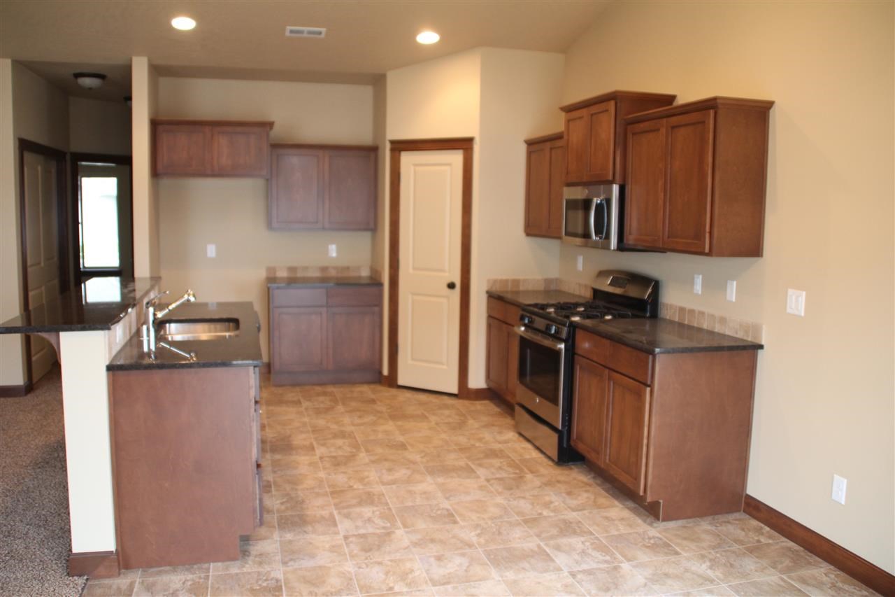 3908 Moonlight Court, Unit FR35 Spokane, WA 99208 - Photo 2 of 19 Gallery Image 2