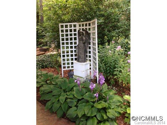 377 Country Club Road Asheville, NC 28804 - Photo 23 of 24 Gallery Image 23