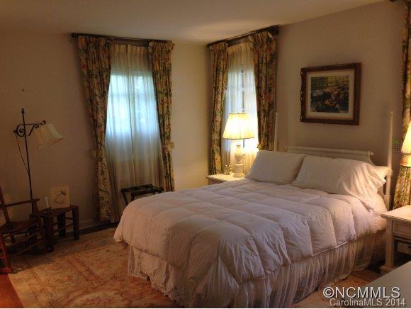 377 Country Club Road Asheville, NC 28804 - Photo 8 of 24 Gallery Image 8