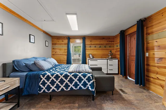 $559,900 | 355 East 300 South, Valparaiso, IN 46383