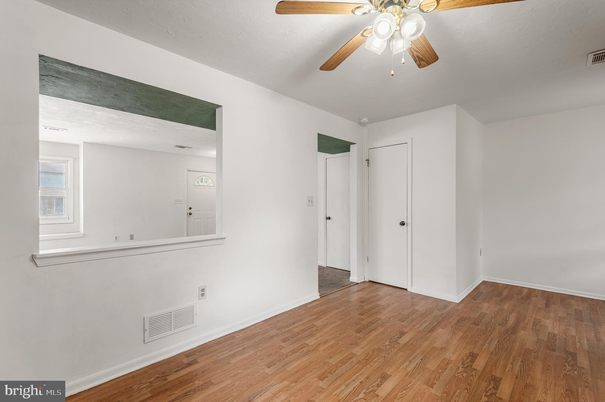 116 Edward Street Hanover, PA 17331 - Photo 11 of 33 Kitchen with Eat-In Area