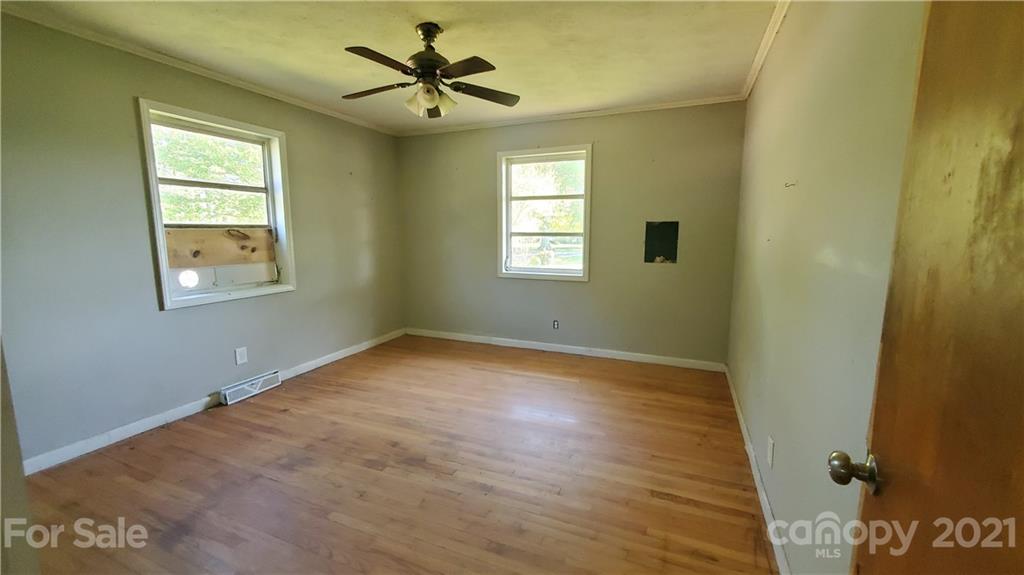 1824 Ratchford Road Dallas, NC 28034 - Photo 21 of 25 Gallery Image 21