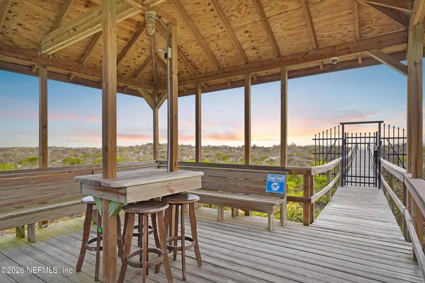 a view of sitting space with a table and chairs