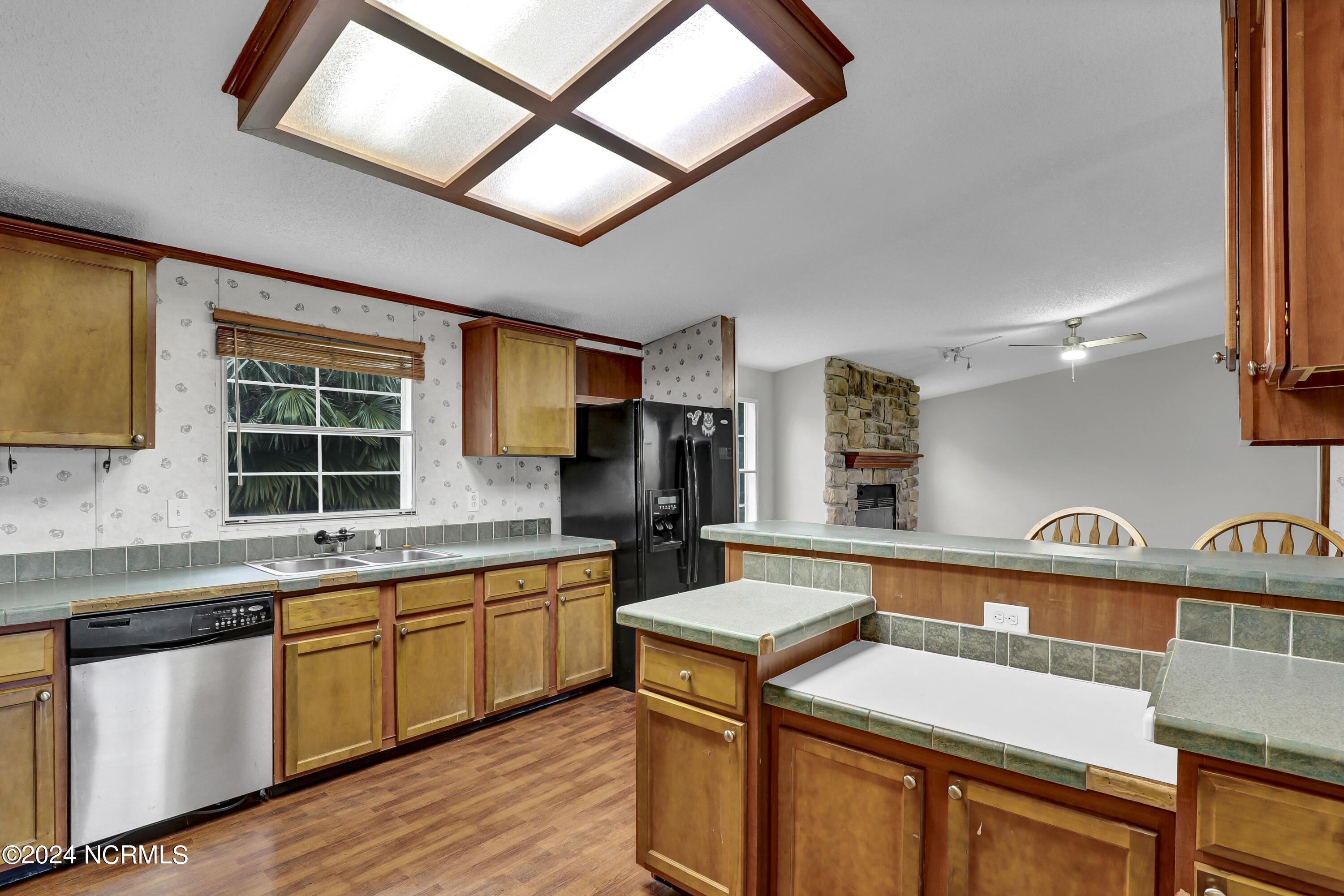 176 Old Fountain Road Richlands, NC 28574 - Photo 12 of 37 6G8A2574
