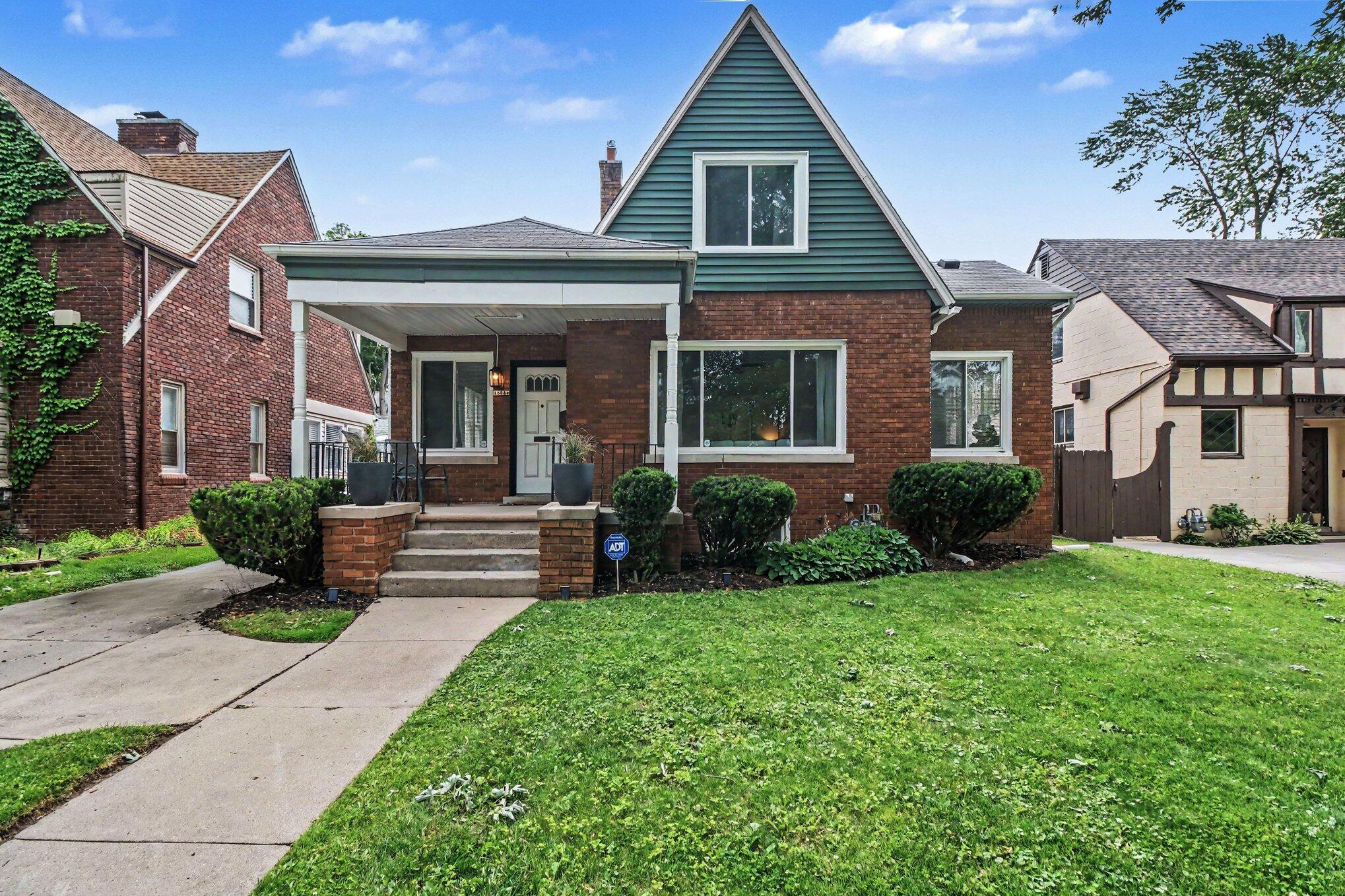15348 Stahelin Road Detroit, MI 48223 - Photo 2 of 29 002_file_9908