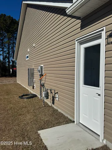 $2,300 | Undisclosed Address, Newport, NC 28570