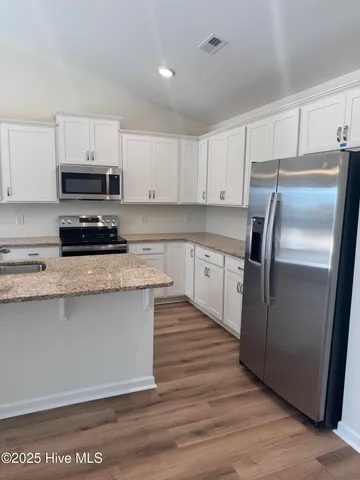 $2,300 | Undisclosed Address, Newport, NC 28570