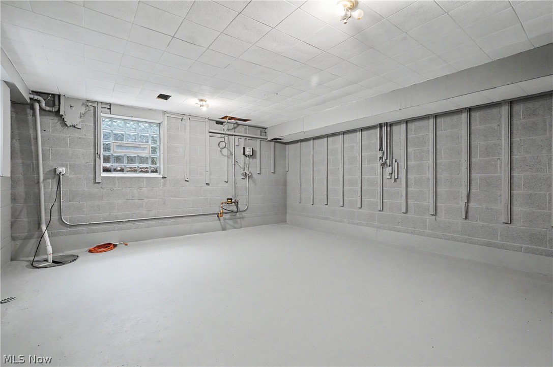 3022 Harriett Road Silver Lake, OH 44224 - Photo 33 of 35