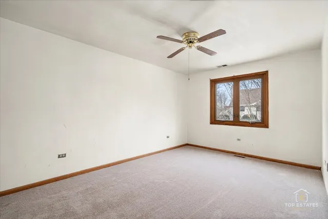 $595,000 | 1190 Woodcreek Lane, Hoffman Estates, IL 60169