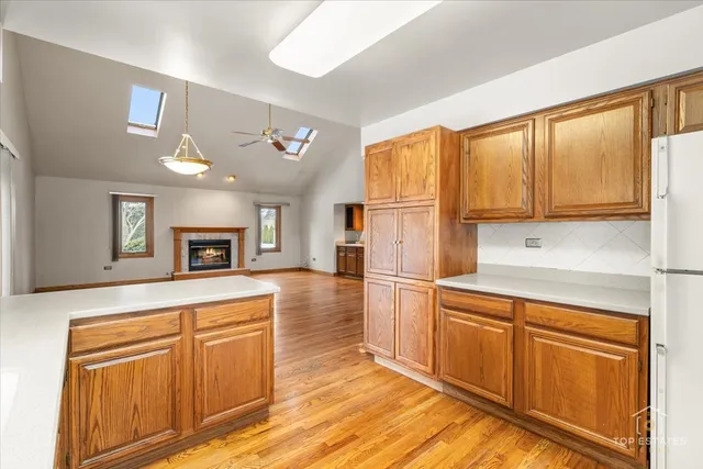 $595,000 | 1190 Woodcreek Lane, Hoffman Estates, IL 60169