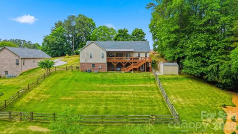 $619,900 | 3422 North Bay Drive, Granite Falls, NC 28630