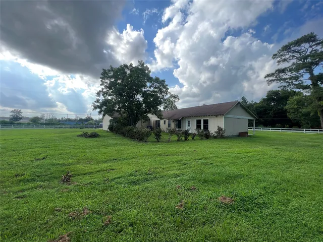 $265,000 | 17102 River Road, Channelview, TX 77530