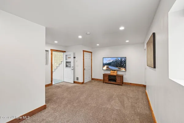 $1,225,000 | 18722 West Rice Avenue, Post Falls, ID 83854