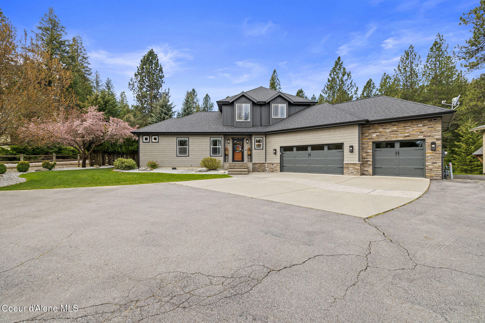 18722 West Rice Avenue Post Falls, ID 83854 - Photo 27 of 62 Front Elevation