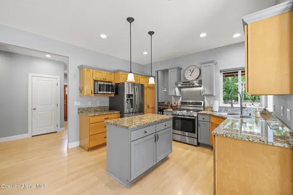 $1,225,000 | 18722 West Rice Avenue, Post Falls, ID 83854