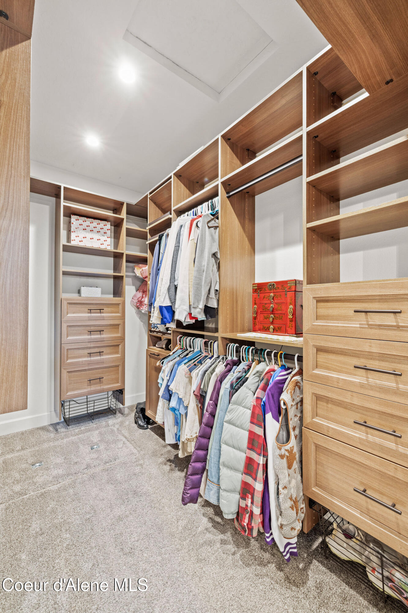 18722 West Rice Avenue Post Falls, ID 83854 - Photo 44 of 62 Master Walk-In Closet