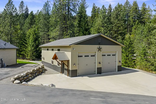 $1,225,000 | 18722 West Rice Avenue, Post Falls, ID 83854