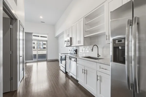 $1,400 | 2407 8th Avenue South, Unit 206, Nashville, TN 37204