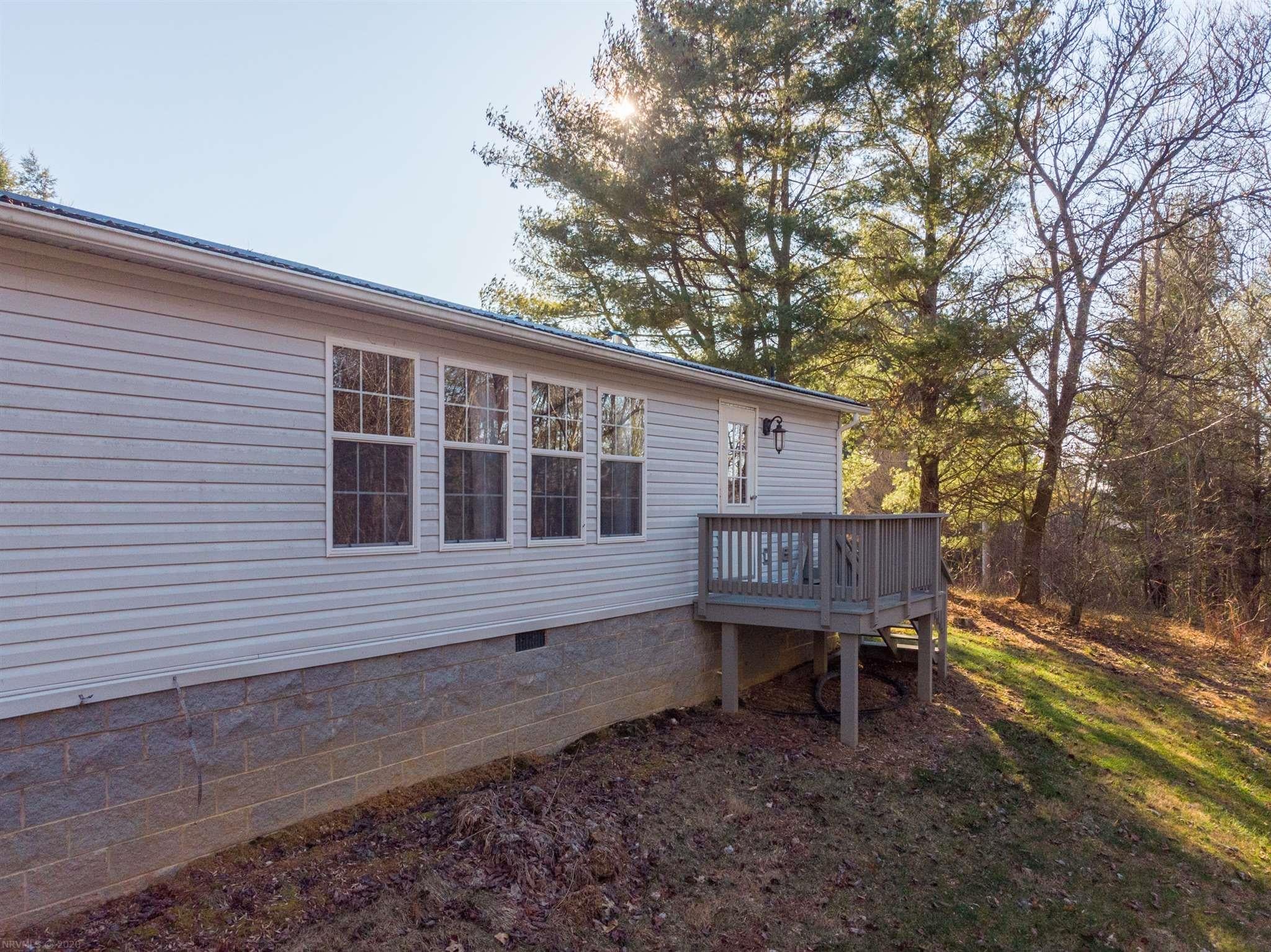 927 Huffville Road Northeast Pilot, VA 24138 - Photo 8 of 45 Gallery Image 8