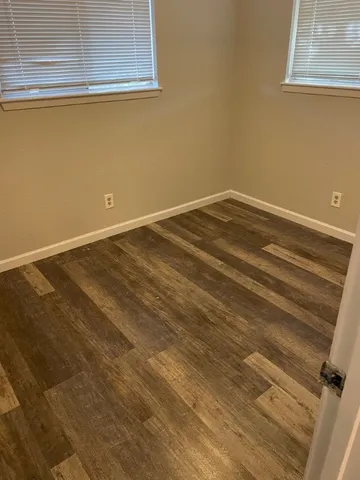 $1,250 | 300 Canion Street, Unit B, Austin, TX 78752